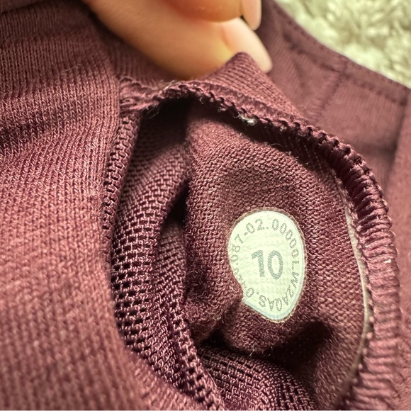 Lululemon Flow Y Sports Bra Nulu Light Support - Cassis Burgundy Maroon Size 10 - Picture 3 of 7